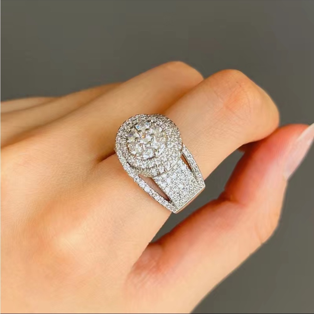 New Luxury 925 Silver Elegant Wedding Band Ring